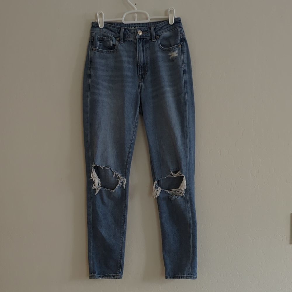 American Eagle Mom Jean Distressed Blue Denim - Size 0